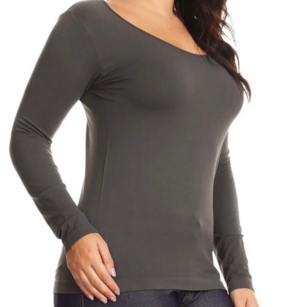 Yelete scoop neck long sleeve top size PLUS